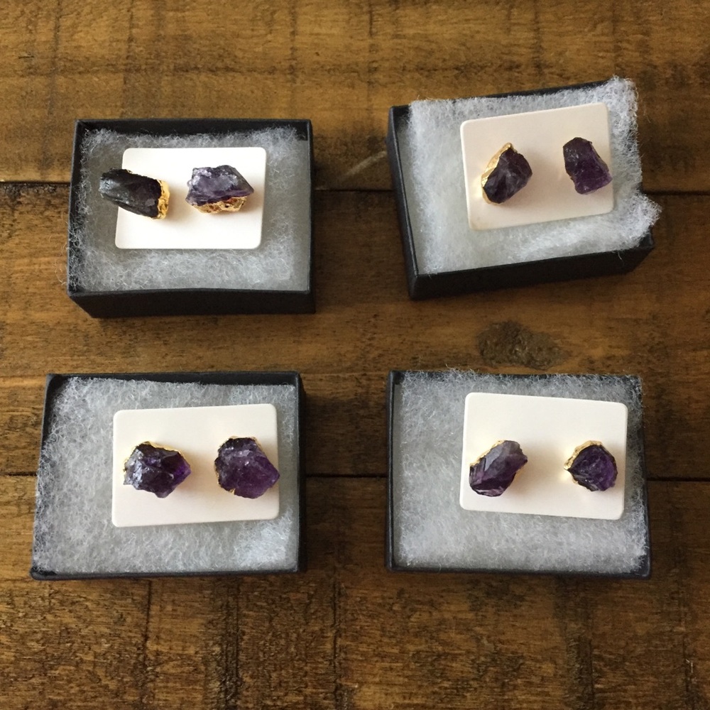 Host Pick 🖤 Raw Amethyst 14K Gold Plated Earrings - Picture 5 of 5